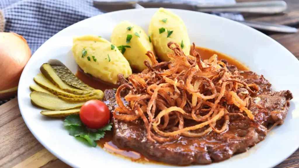 Zwiebelrostbraten: Onion-Lover’s Delight, Austrian food