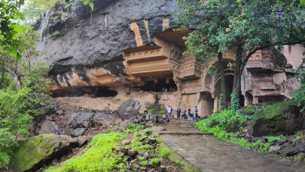 Kondana Caves, places to visit in Karjat