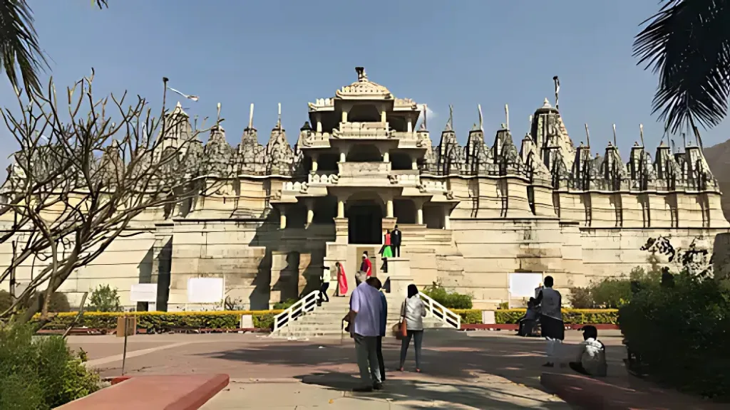 Jain Temple (Karjat), places to visit in Karjat