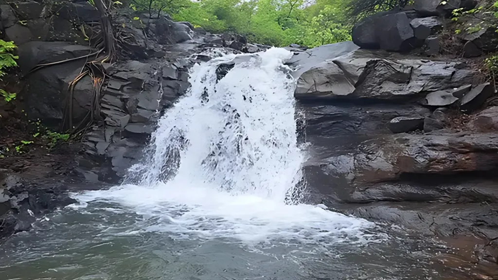 Bekare Waterfall, places to visit in Karjat